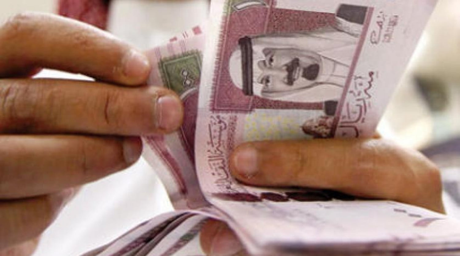 مكافآت الطلاب من خادم الحرمين الشريفين