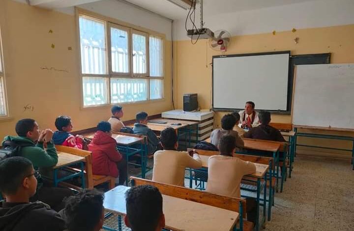 وزير التعليم يوضح نسبة المعلم من مجموعات الدعم في المدارس مختلفة المراحل 1 نسبة المعلم من مجموعات الدعم