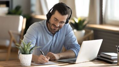 أدوات ذكاء اصطناعي لتدوين الملاحظات