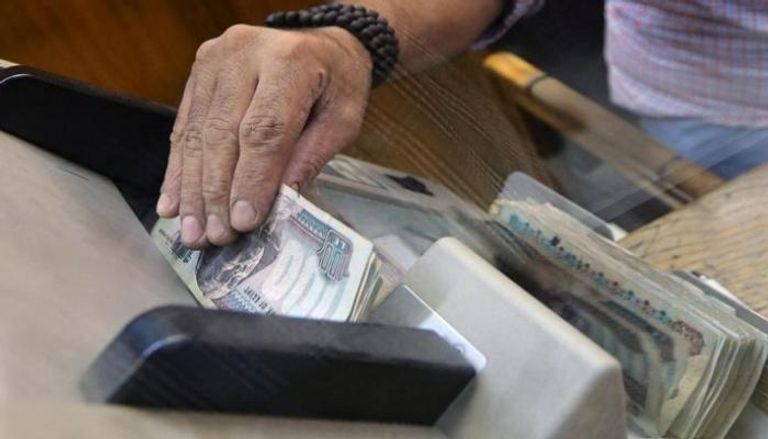 "خلال ساعات" معاشات شهر ديسمبر 2023 بالزيادة الجديدة.. مواعيد الصرف وخطوات الاستعلام
