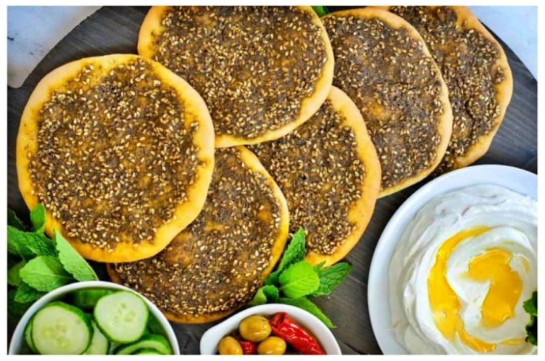 بأبسط الخطوات.. طريقة عمل مناقيش الزعتر