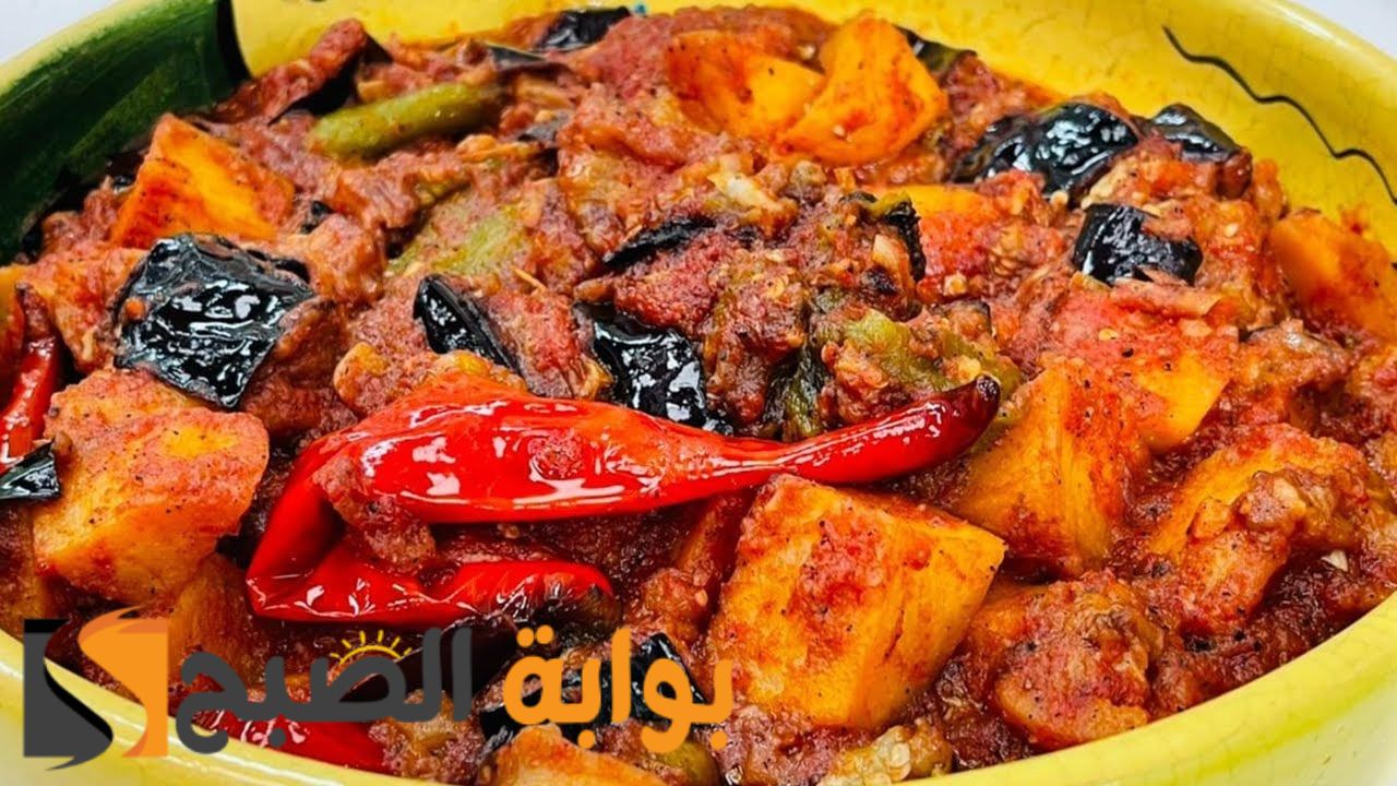 مكونات عمل المسقعة بدون لحوم