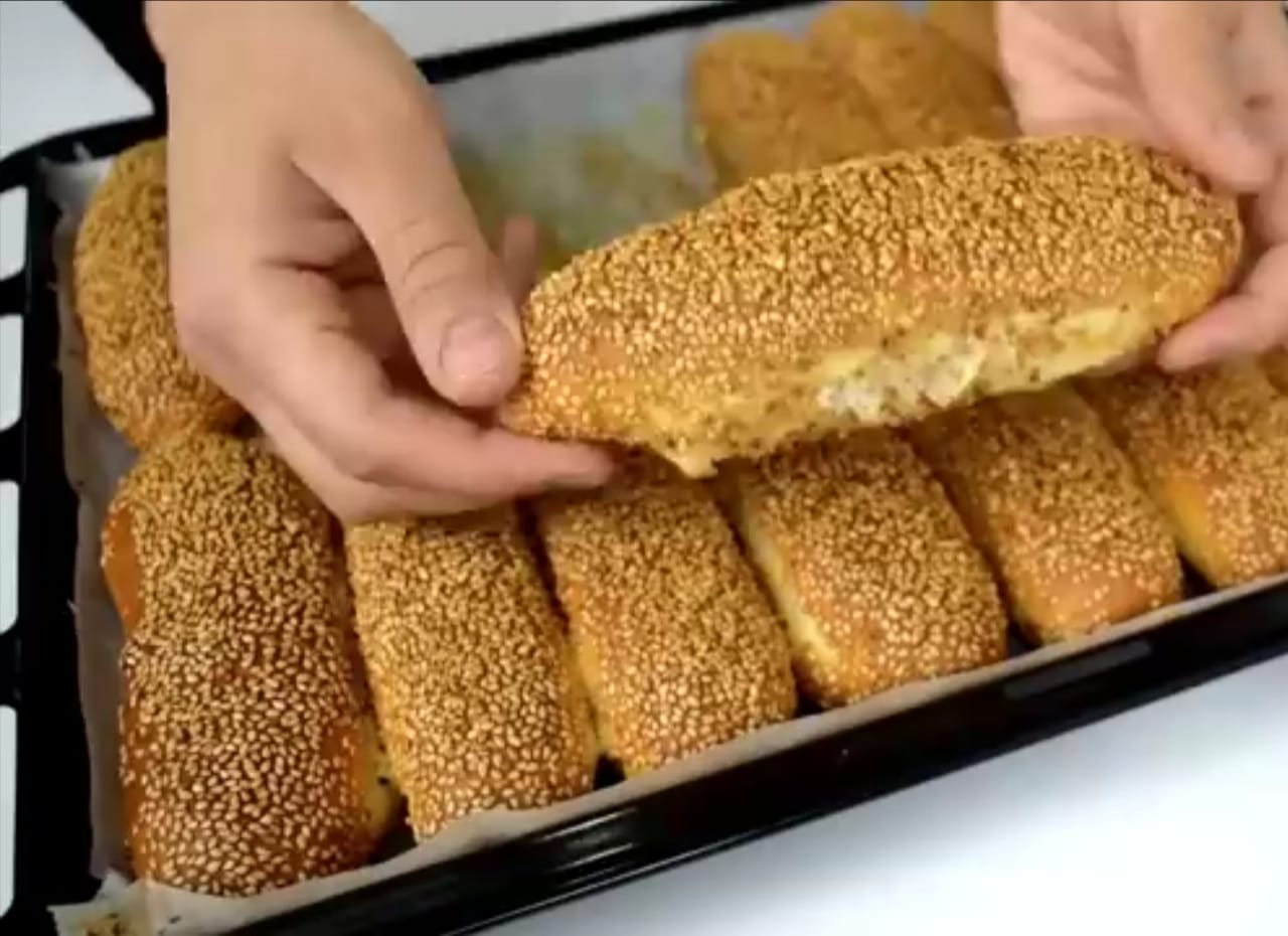 طريقة عمل خبز السمسم
