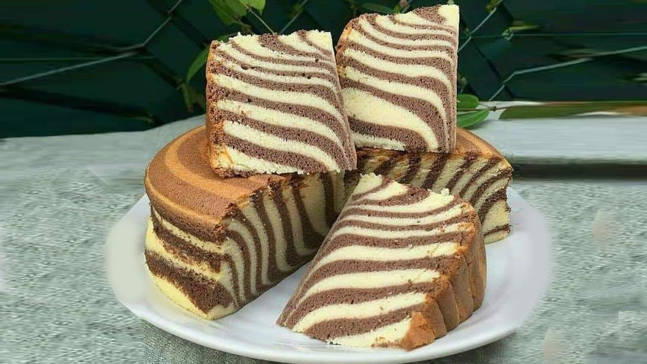 خطوات عمل كيكة الشوكولاتة بالفانيليا7