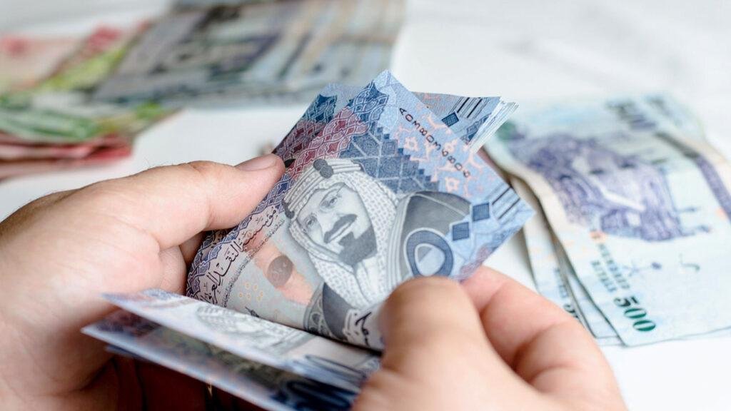 سعر الريال مقابل الجنيه اليوم الجمعة 1 ديسمبر 2023 في البنوك