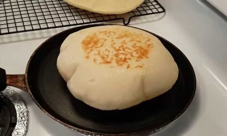 طريقة عمل خبز الطاسة