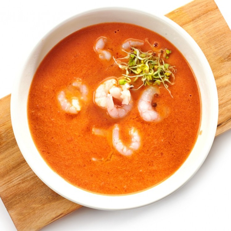 طريقة عمل شوربة الجمبري الحمراء بفوائدها