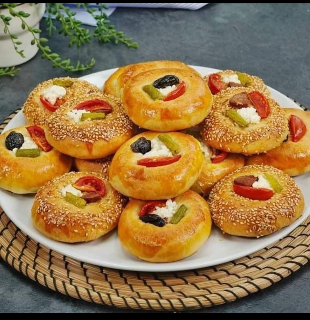 عجينة بيتزا بالزبادي ناجحة جداً
