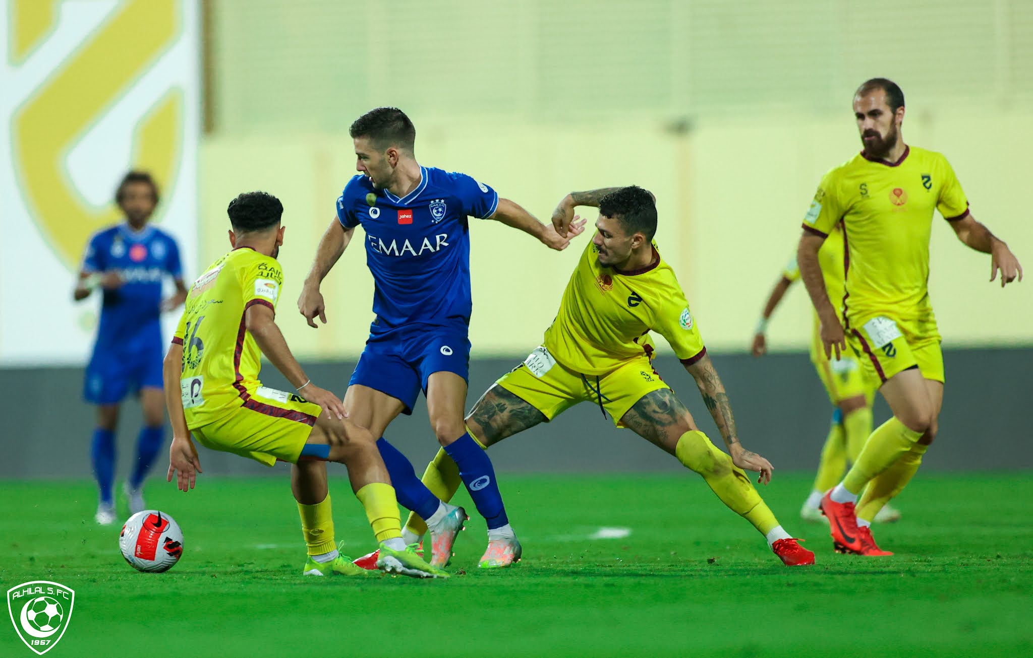 نتيجة مباراة الهلال والحزم اليوم