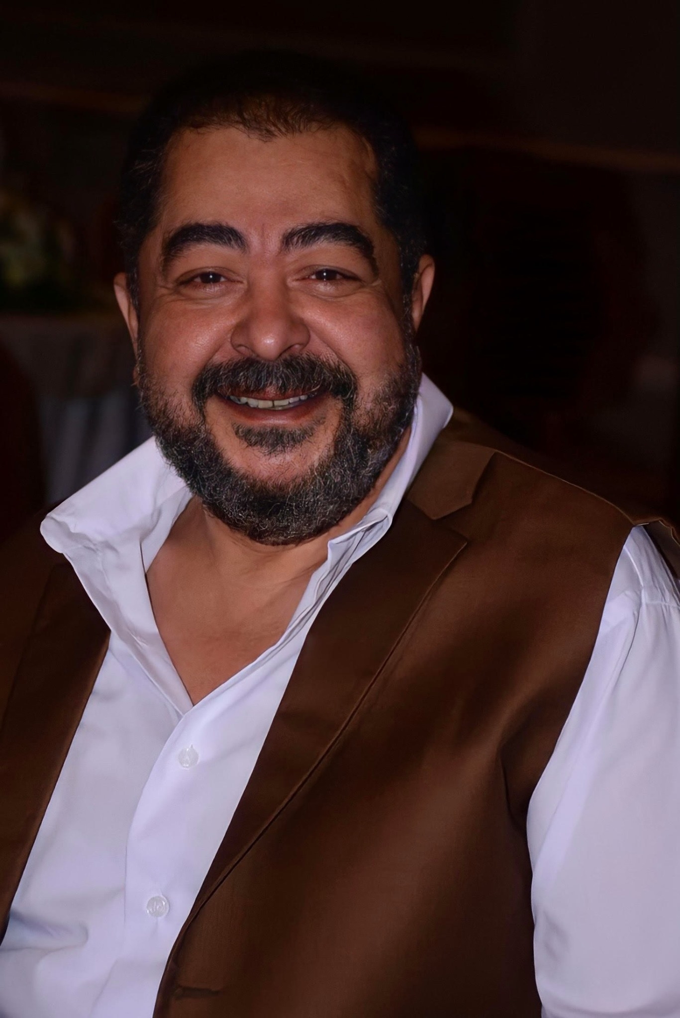 الفنان طارق عبد العزيز