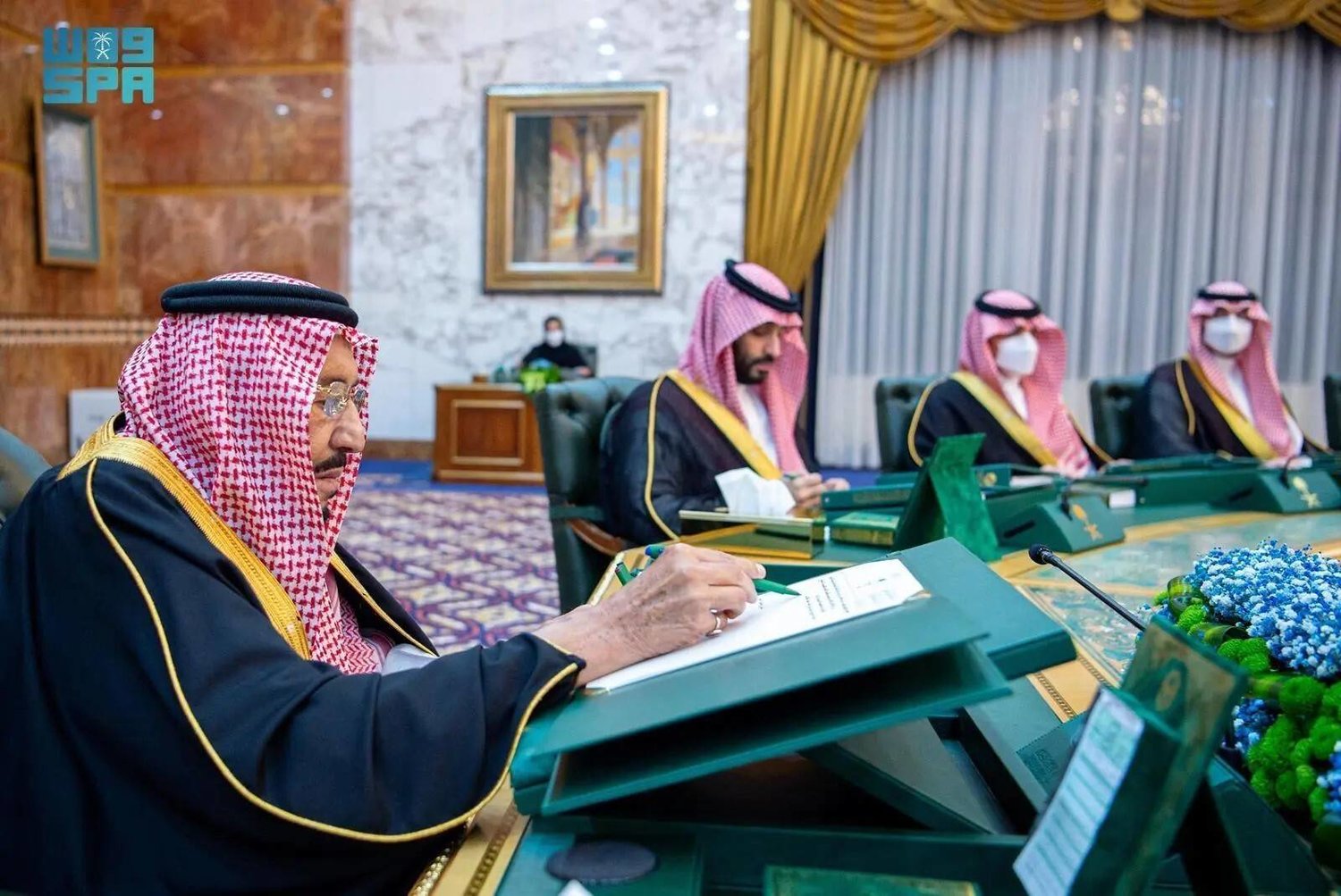 2024 الميزانية الأضخم في تاريخ المملكة.. السعودية تحصد إيرادات تتخطى تريليون ريال "شاهد بالأرقام"