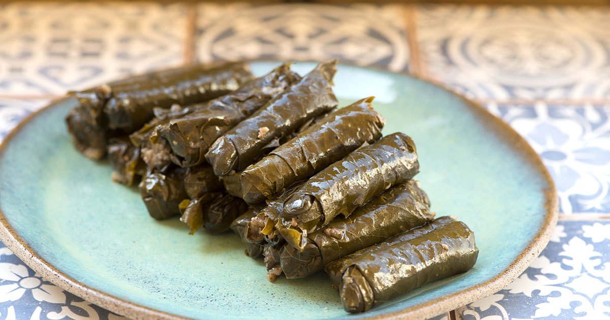 طريقة عمل محشي ورق العنب