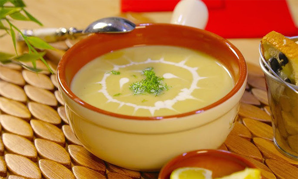 طريقة عمل شوربة البطاطس بالكريمة