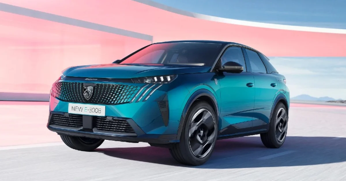 PEUGEOT: السيارة الفرنسية موديل 3008 الرياضية الاوروبية الفاخرة