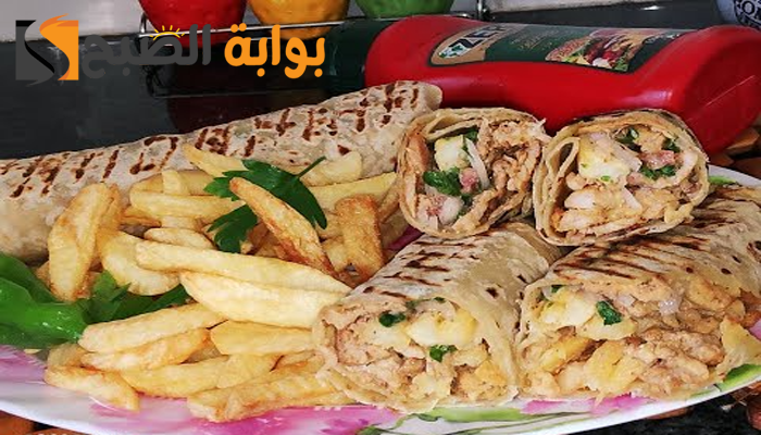 بخطوات سهلة إليكي طريقة عمل فطيرة الشاورما بمكونات بسيطة