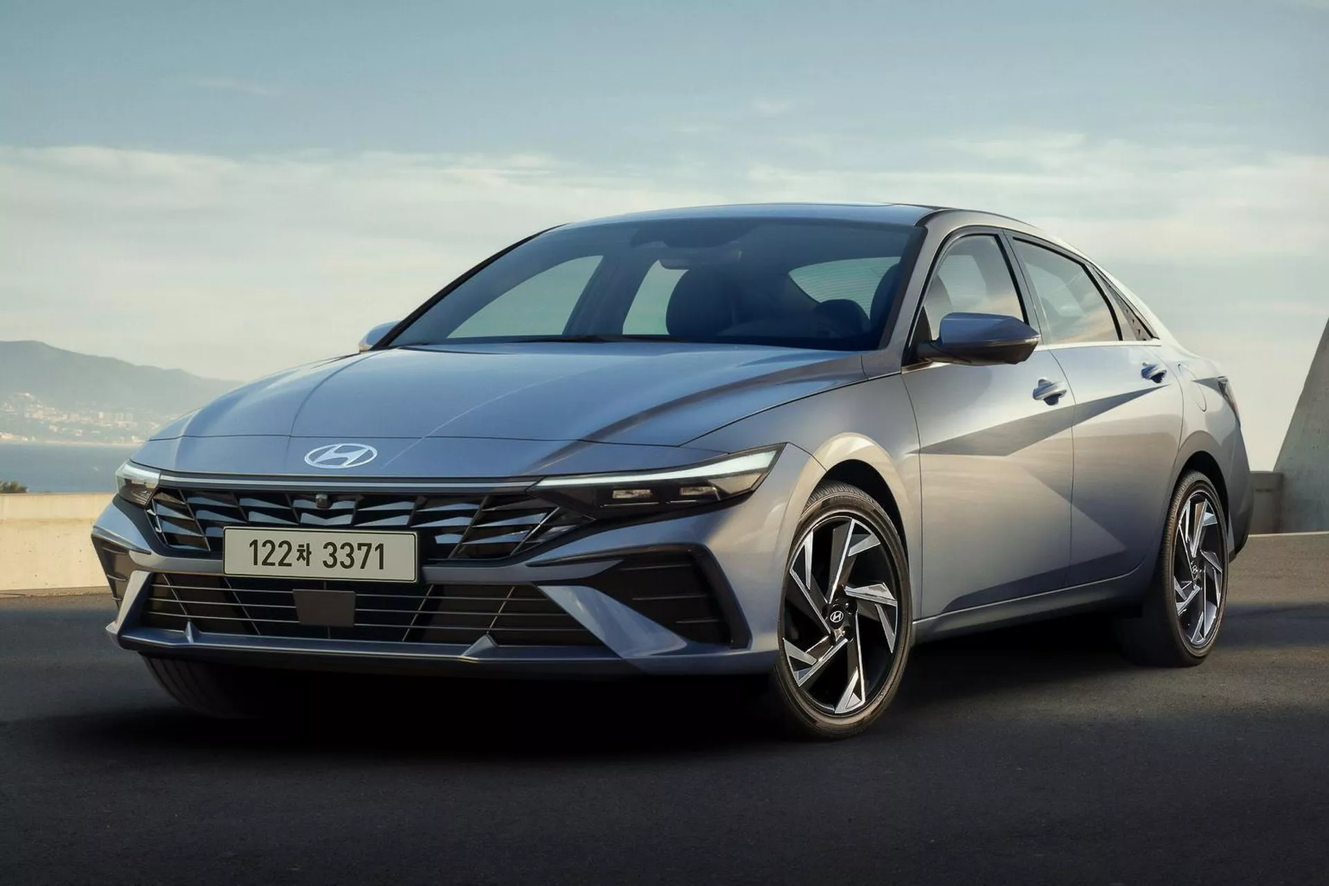 سيارة هيونداي النترا 2024 Hyundai Elantra