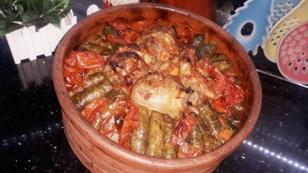 طريقة عمل طاجن ورق عنب بالكوارع