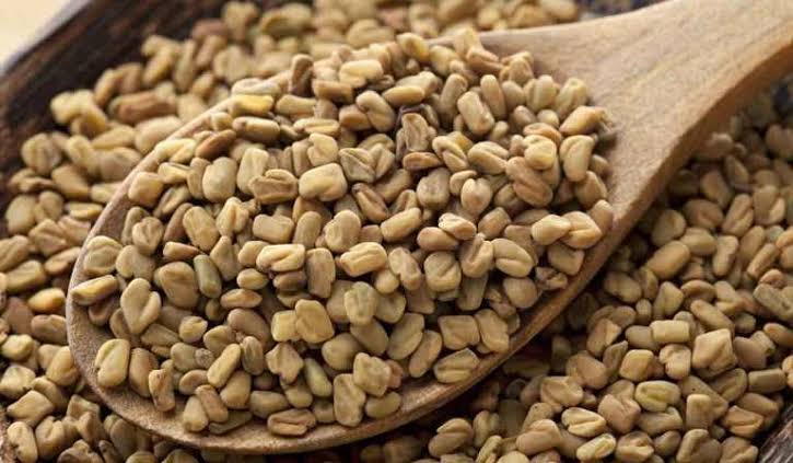وصفة الحلبة لتكبير خدود الوجه