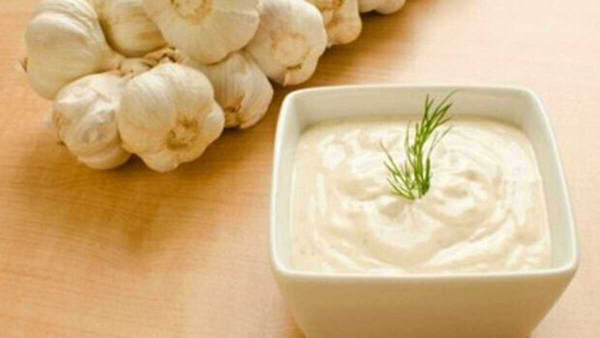 large 1200 Fustany Article Main Kitchen Lebanses Thomeya Dip Recipe