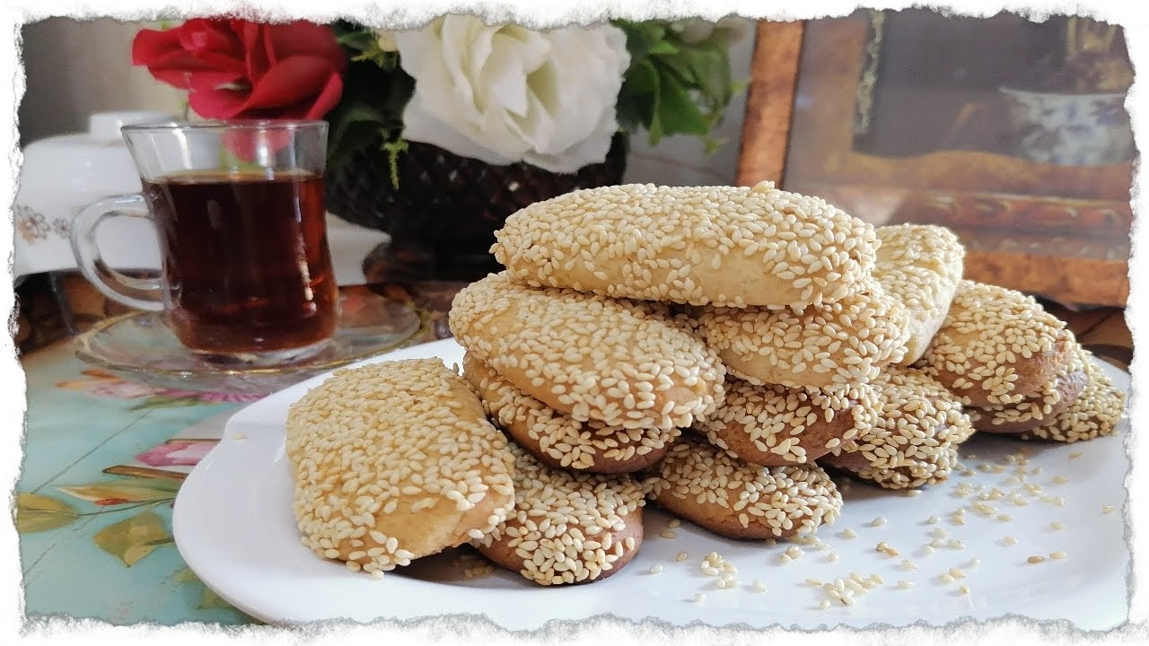 بسكويت الشاي بالسمسم