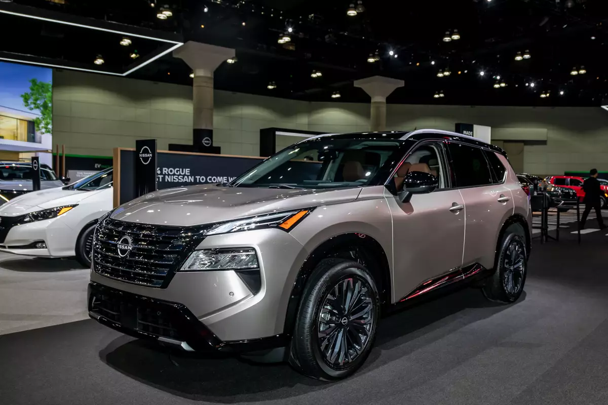 "Nissan" روج أقوى سيارة دفع رباعي يابانية على الطرق الوعرة 2024