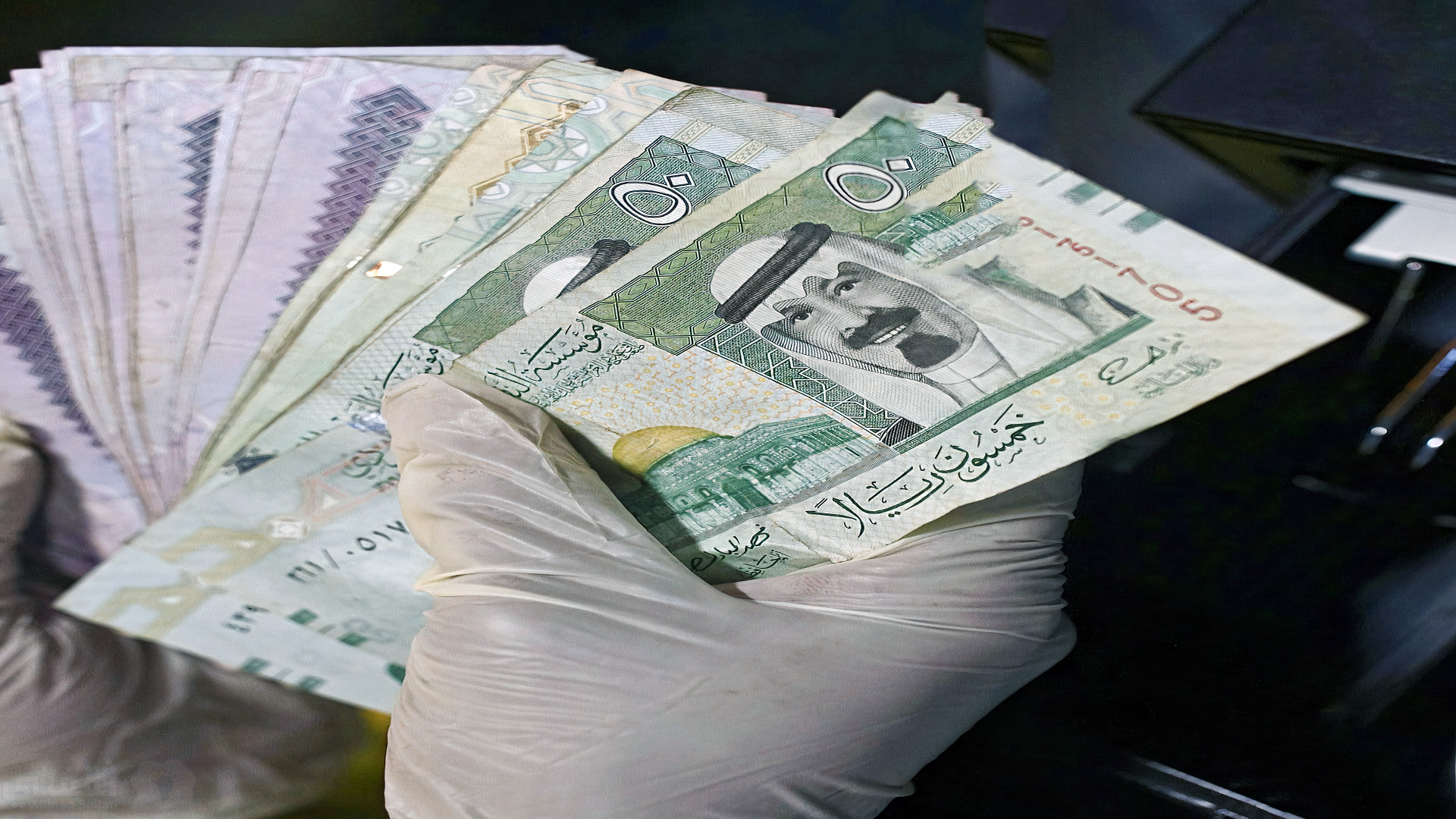 التيسير للتمويل توفر قرض بدون كفيل أو تحويل الراتب يصل 200 ألف ريال بالتقسيط المرن