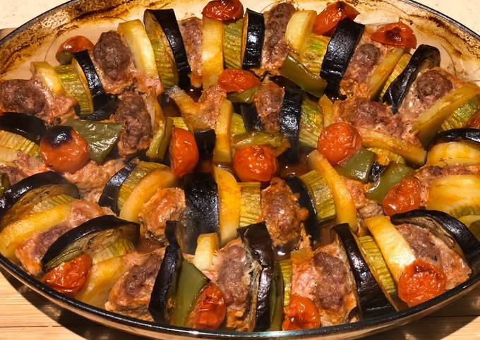 الصورة الرئيسية لوصفةطاجن كفتة بالخضار او خلطبيطة بالصلصة 1