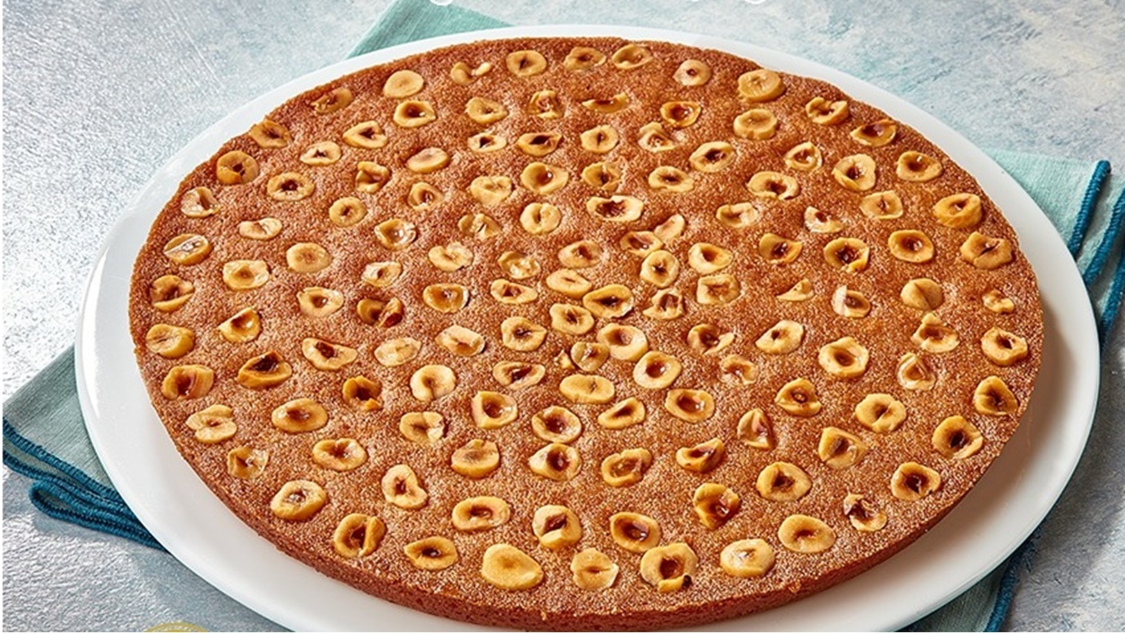 بسبوسة البندق