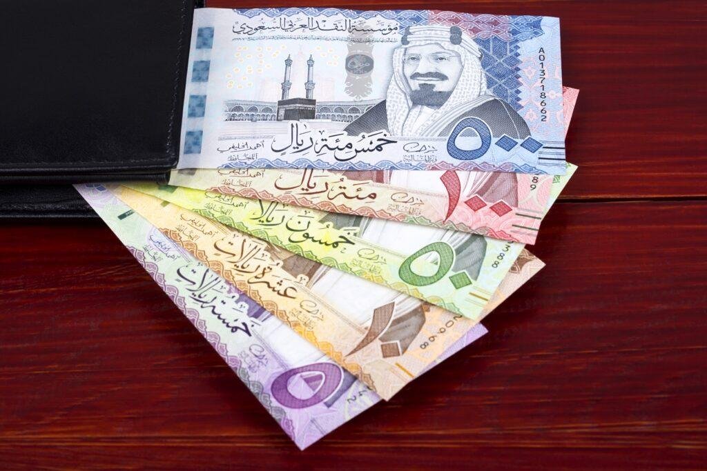 سعر الريال مقابل الجنيه اليوم الأحد 3 ديسمبر 2023 في البنوك