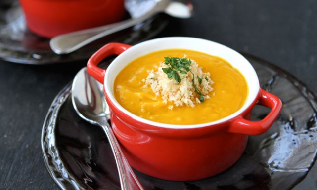 طريقة عمل شوربة البطاطا الحلوة