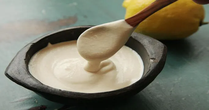 طريقة عمل الطحينة بالزبادي 1