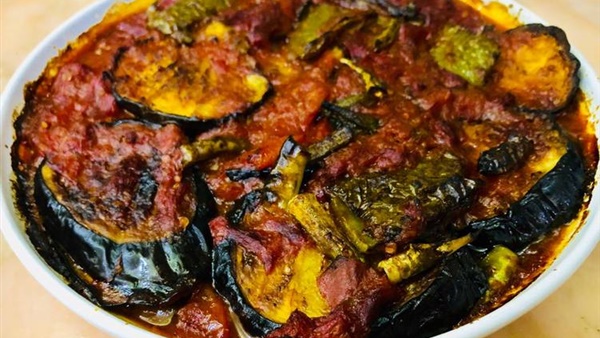 طريقة عمل المسقعة القرديحي