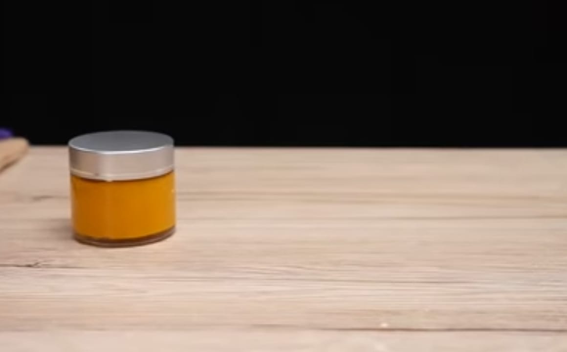 كريم الكركم والنشا