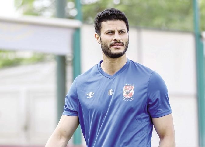 عرض سعودي برقم خيالي لضم "محمد الشناوي" حارس مرمى الأهلي المصري