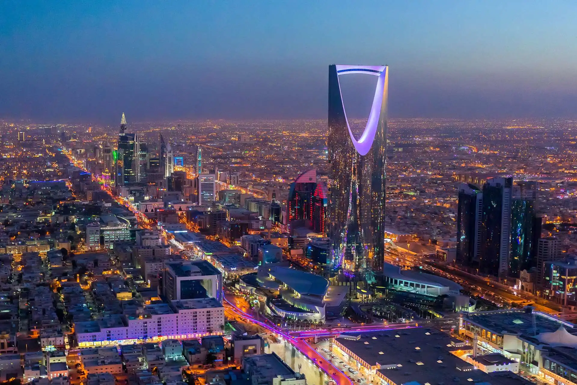 عوامل تطوير السياحة في السعودية ما هي؟