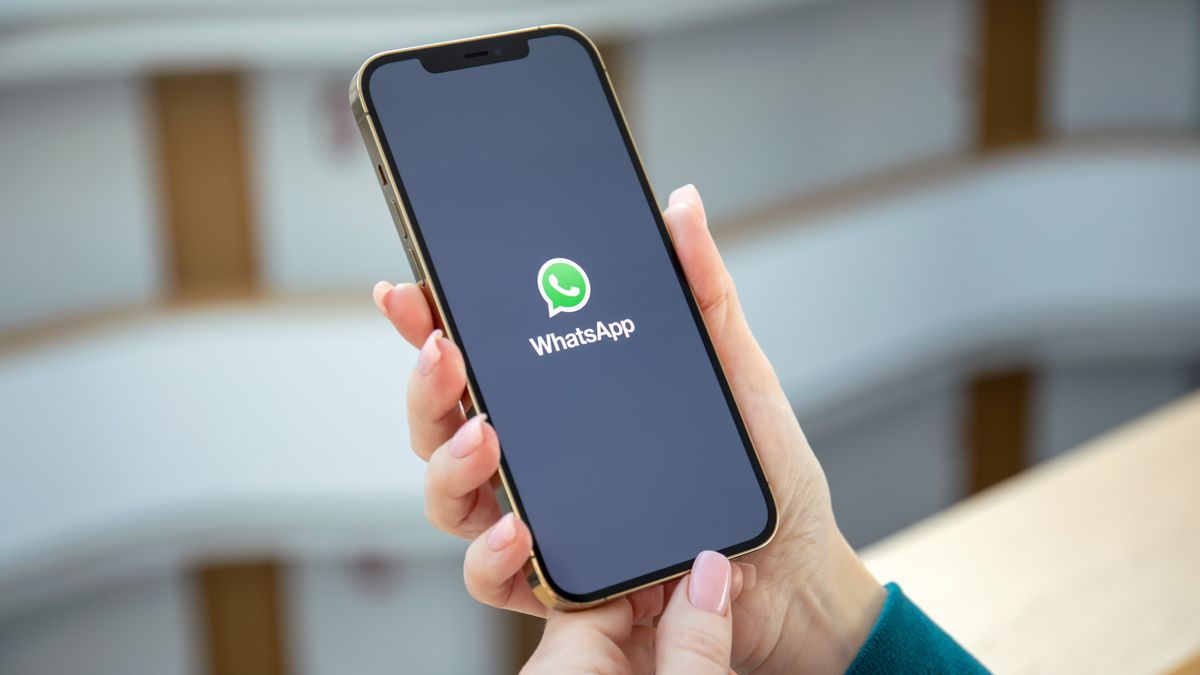 ما هي طريقة عمل استيكرات بالذكاء الاصطناعي على واتساب