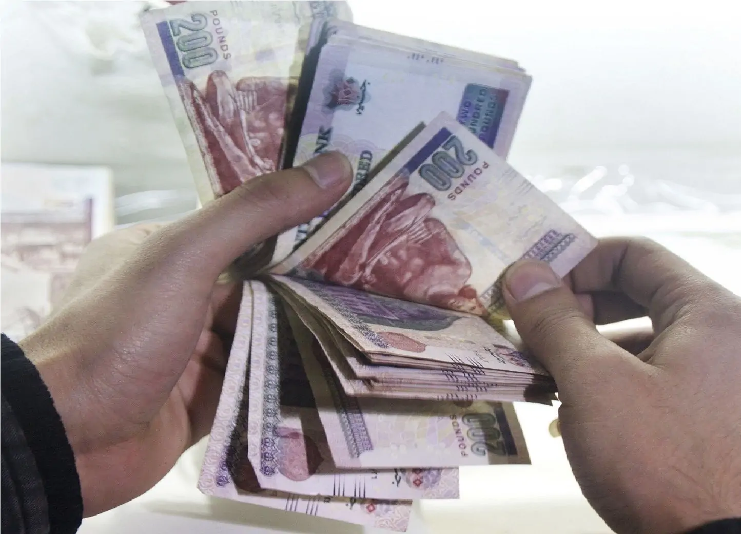 متى تصرف رواتب المتقاعدين بمصر