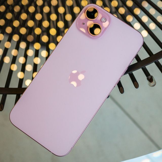 iPhone 15 Plus