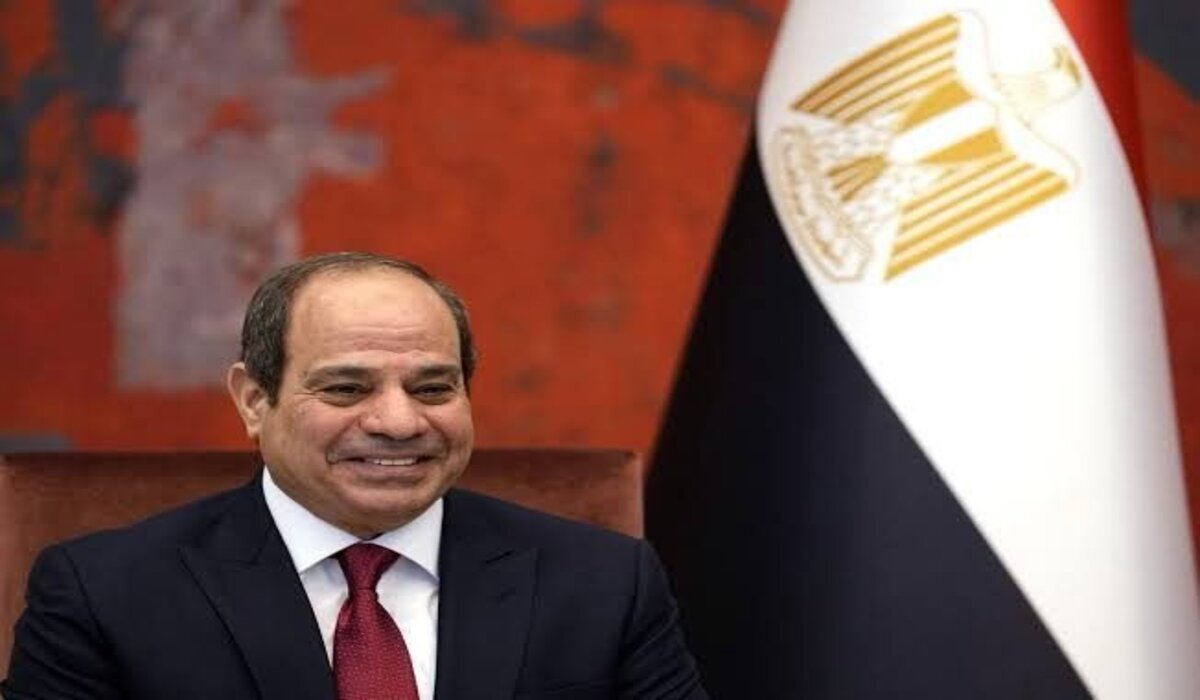 وزير النقل يبعث تهنئة للرئيس السيسي 3