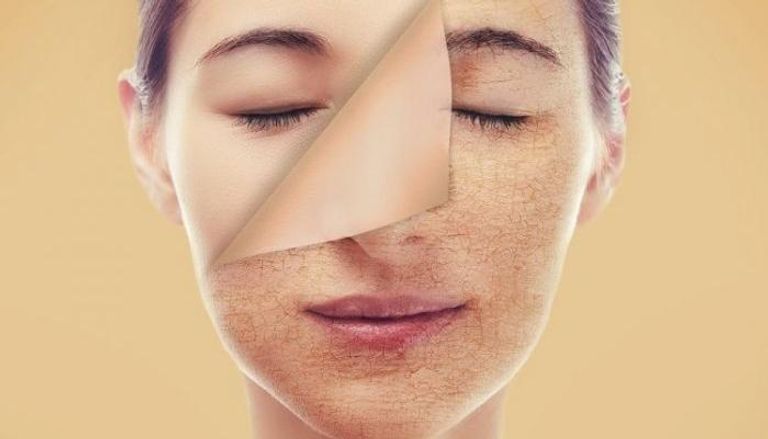 طرق طبيعية لترطيب البشرة الجافة بمكونات منزلية تضمن لك الحصول علي بشرة مشرقة