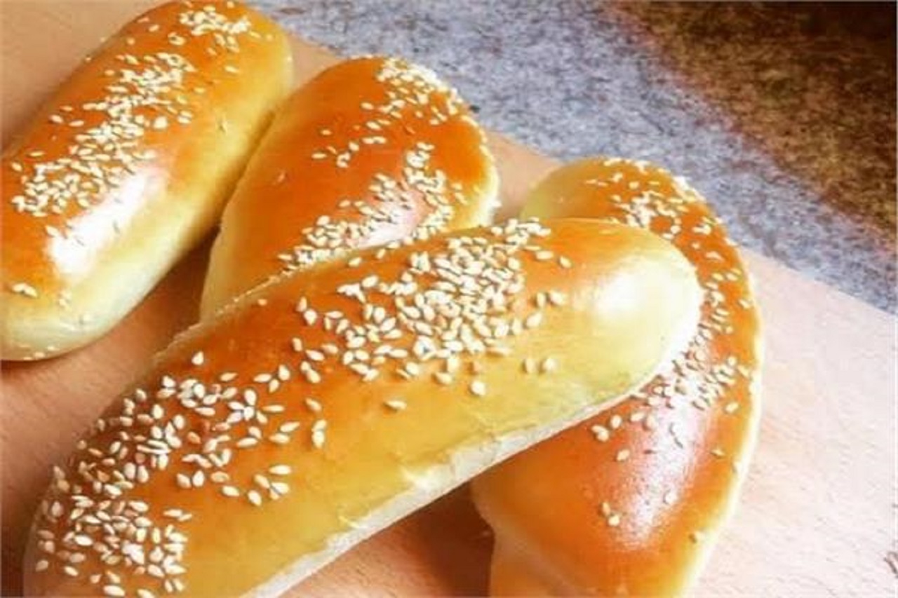 طريقة عمل خبز الحليب خطوة بخطوة بمكونات بسيطة… "سهل وسريع"