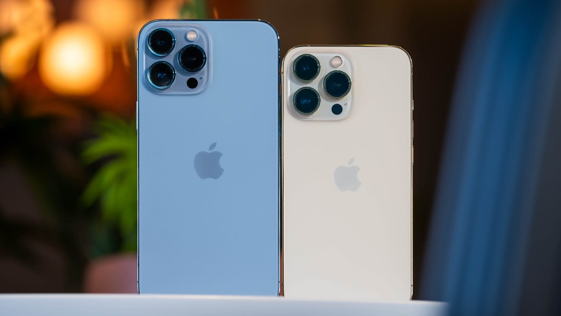 هاتف " iPhone 13" .. بتصميم جذاب ومبتكر تعرف على أهم المزايا الموجودة فيه