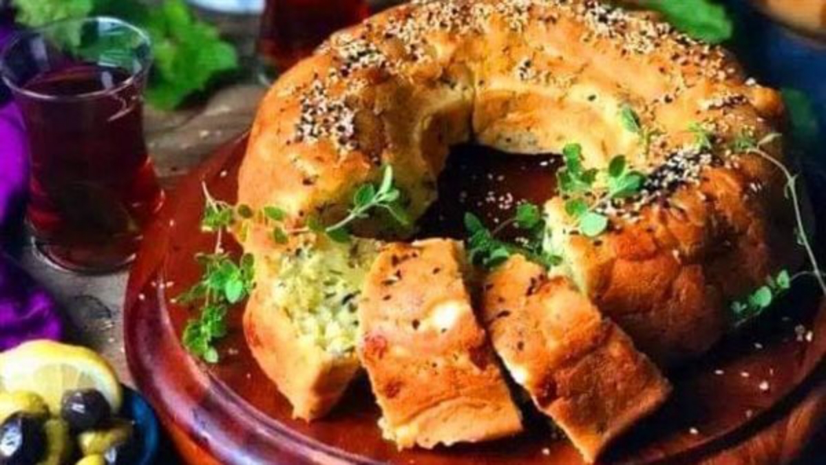 طريقة عمل الكيكه المالحة بالزعتر والجبنة