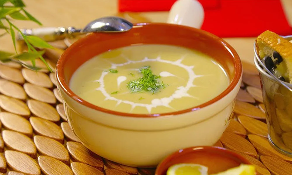 طريقة عمل شوربة البطاطس بالكريمة