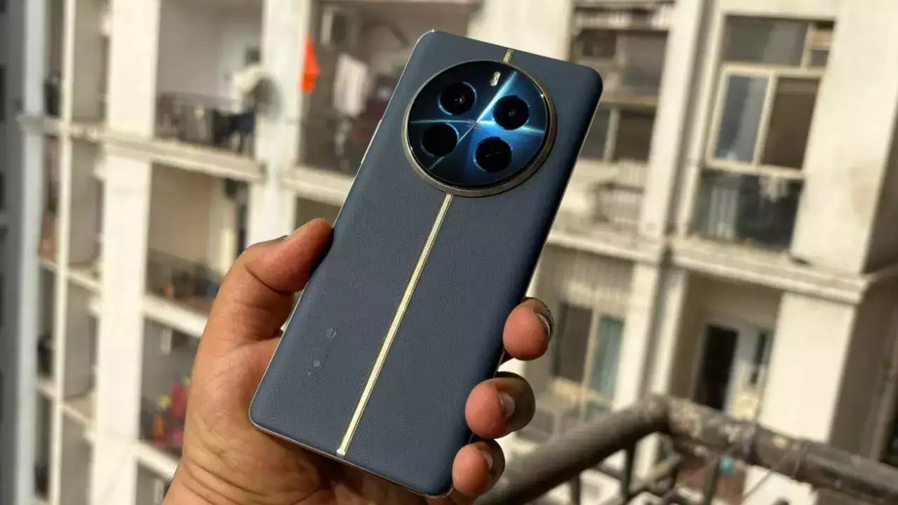 وحش التصوير من ريلمي Realme 12 Pro بسعر يتحدى الغلاء وبطارية كبيرة