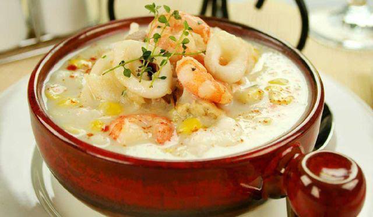 طريقة عمل شوربة السي فود على أصولها