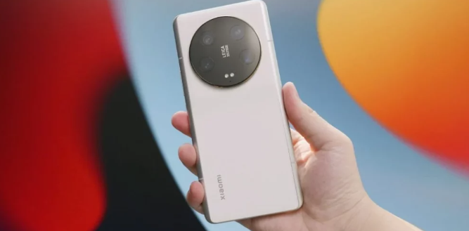 سعر هاتف Xiaomi 14 Ultra القادم