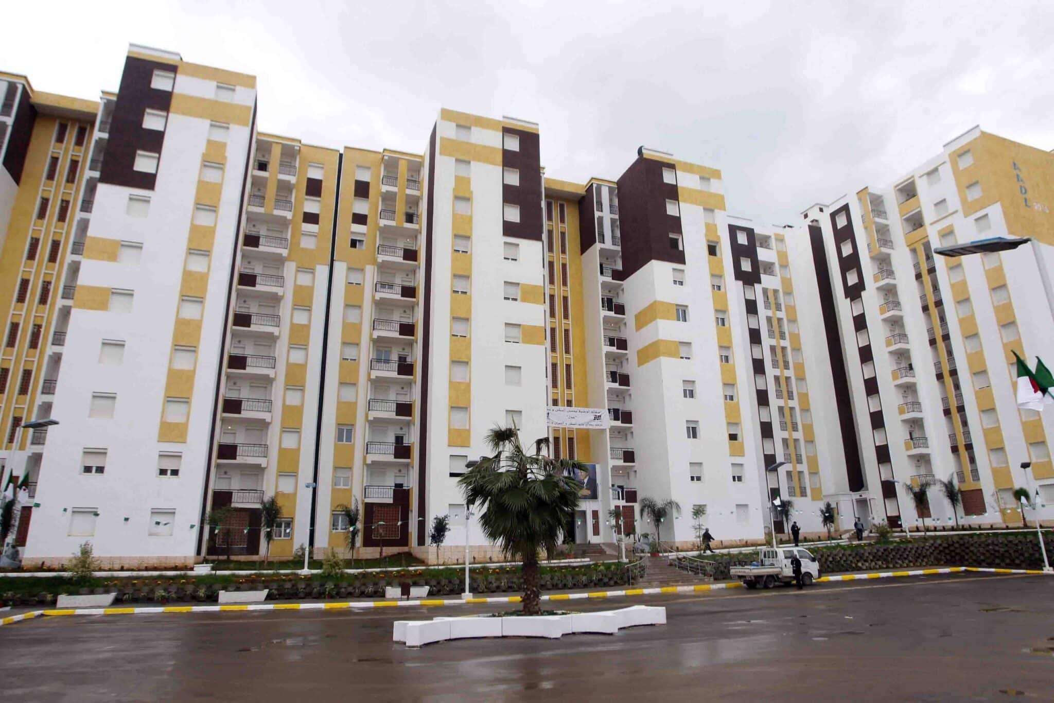 مشروعات وزارة السكن والعمران والمدينة الجزائرية