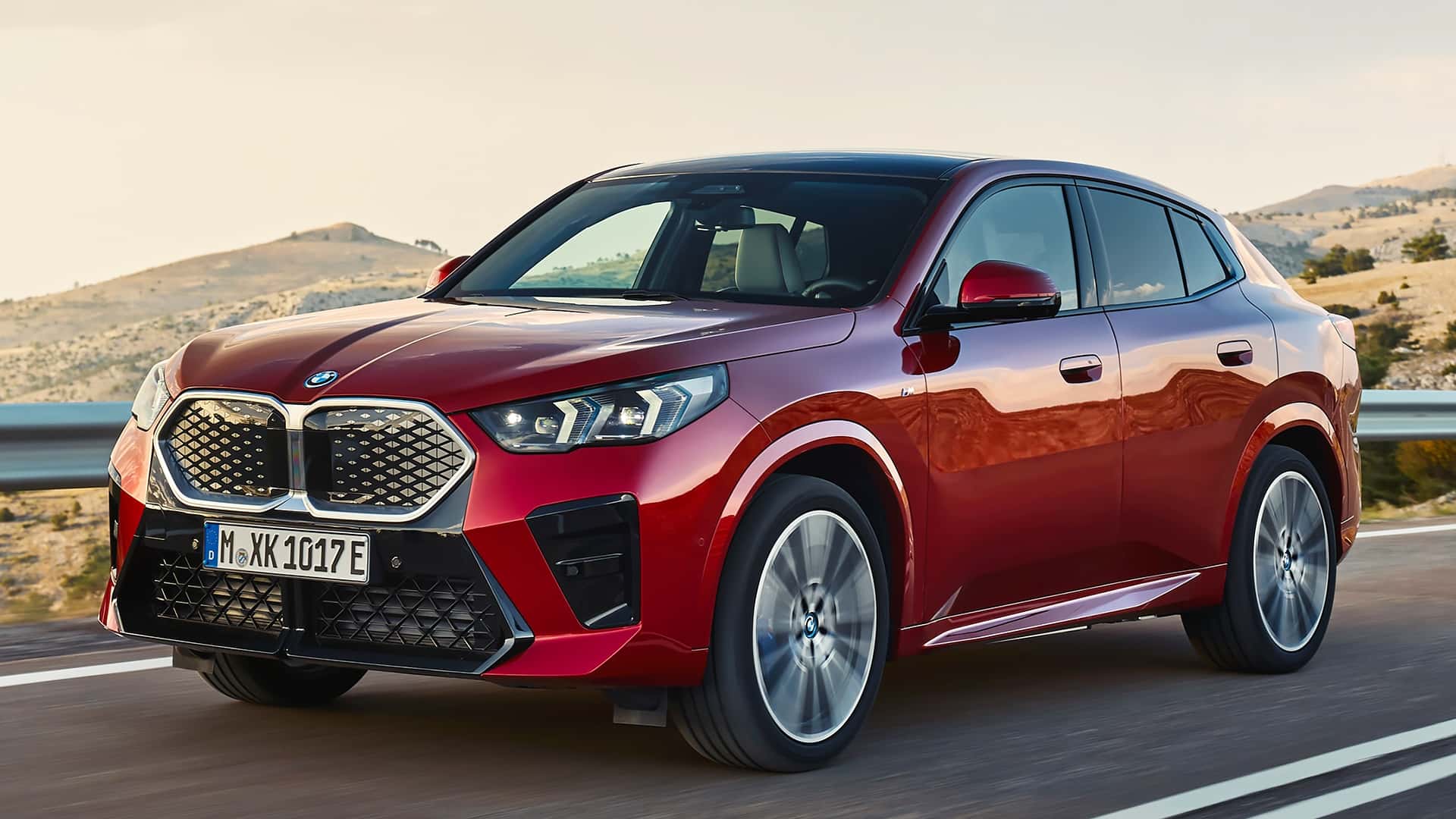 سيارة BMW X2 2024