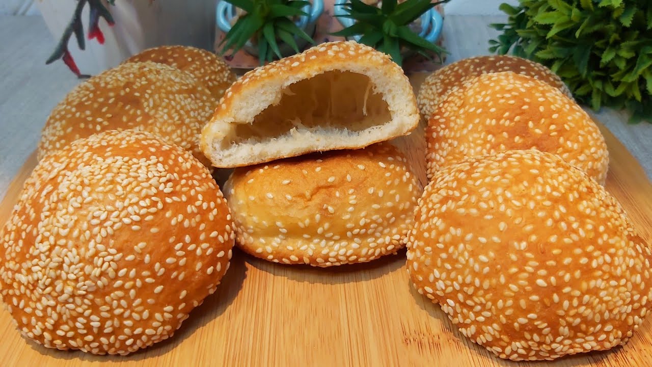 بمكونات بسيطة اعملي خبز السمسم اليمني بطعم مميز مثل الجاهز في المنزل
